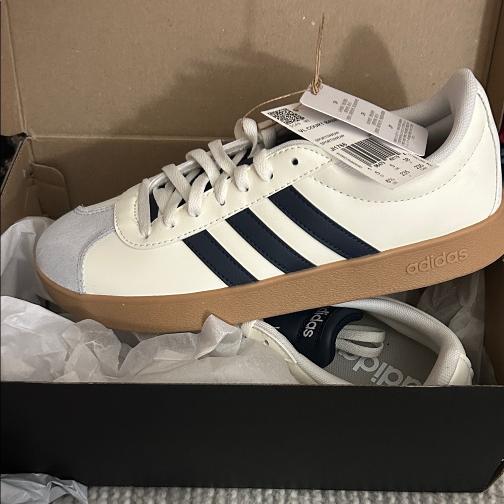 Adidas women VL Court Base Navy Ivory 6.5 new
